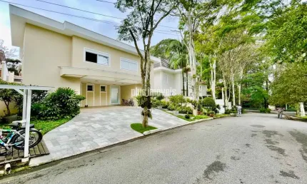 Casa em condomínio 4 quartos  3 suítes 4 vagas no morumbi!!!