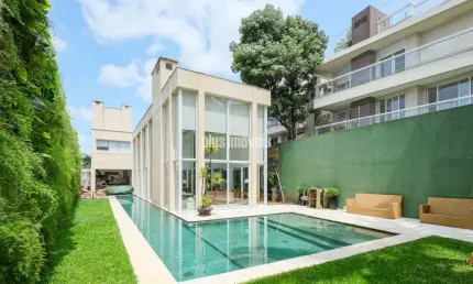Casa Assobradada 4 Quartos 3 Suites 2 Vagas na Vila Madalena