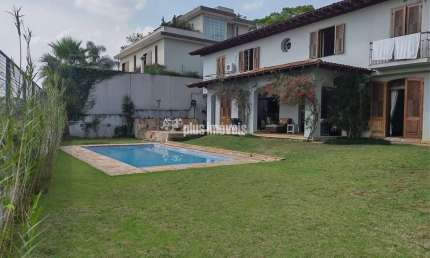 Cidade Jardim 540.m² Área Construída, 700,0m² Área de Terreno, 4 Quartos,  Sendo, 2 Suítes, 7 vagas