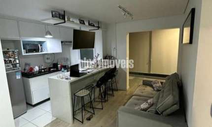 Apartamento Mobiliado em excelente estado com 2 quartos (1suíte)