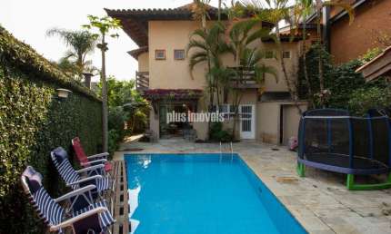 Morumbi 330,0m²ac 500,0m²at 3 súites 3 gar - piscina