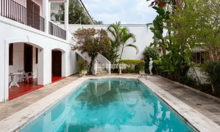 Jardim Guedala 461,0m²AC - 544,0m² Área de Terreno 3 Suítes, 3 Gar - Piscina