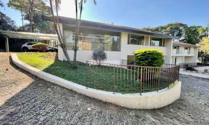 CASA DE ALTÍSSIMO PADRÃO, CONDOMÍNIO FECHADO NA CHÁCARA FLORA