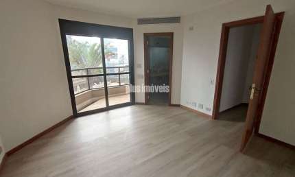 PRÓXIMO AO GRADED SCCHOOL -  TRIPLEX COM 637,0M² AU 4 SUÍTES 4 GAR  -