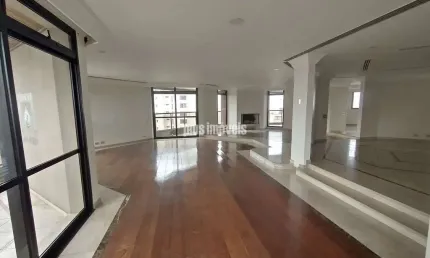 PRÓXIMO AO GRADED SCHOOL -  DUPLEX COM 455,0M² AU 4 SUÍTES 4 GAR  -