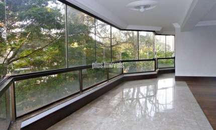 PRÓXIMO A ESCOLA GRADUADA 487,0,0M² 4 SUÍTES, 5 GARAGEM -