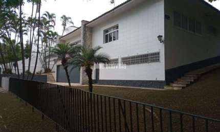 EXCELENTE IMÓVEL, CONSERVADO E REFORMADO. NO CAXINGUÍ.