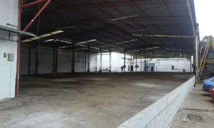 DEMARCHHI GALPÃO COM 1713.0M² - 2563,0M² DE TERRENO