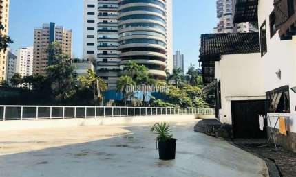 Prédio para alugar na Rua Ascencional, 20, Panamby, São Paulo