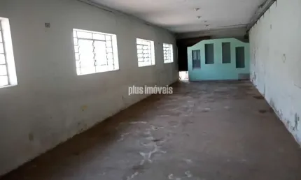 GALPÃO COMERCIAL EM ÓTIMA LOCALIZAÇÃO EM SANTO AMARO COM 320 M²