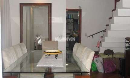 CASA A VENDA MORUMBI, 240M2 4 QUARTOS, 5 VAGAS COM CHURRASQUEIRA