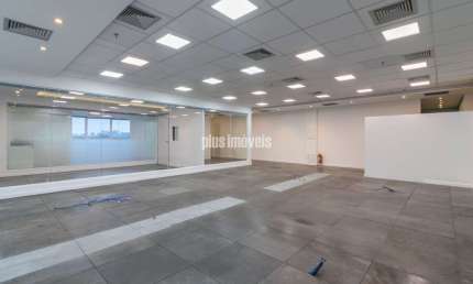 Sala comercial para alugar na Rua Catequese, 227, Butantã, São Paulo