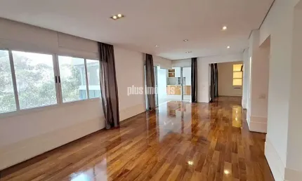 VILLAGGIO PANAMBY  LIVING E TERRAÇO GOURMET VOLTADO PARA O BOSQUE  4 SUÍTES  3 GAR -  LAZER DE CLUBE