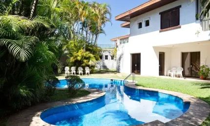 JARDINS  865,0M²ÁREA CONSTRUÍDA, 1375,0M² ÁREA DE TERRENO, 5 SUÍTES, 14 VAGAS DE GARAGEM