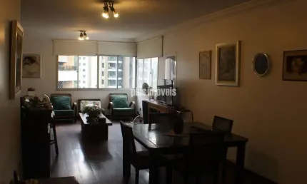 Morumbi abaixo do valor de mercado, amplo apartamento com 2 vagas.