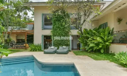CASA NO JARDIM GUEDALA, ESPAÇOSA E REFORMADA RUA TRANQUILA COM SEGURANÇA ESCOLTADA.