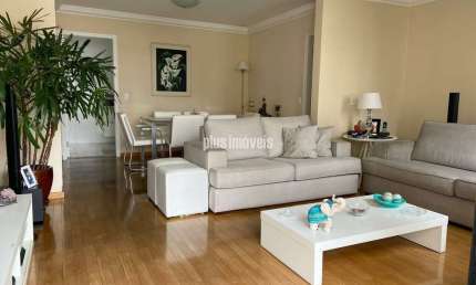 REAL PARQUE APARTAMENTO REFORMADO, AR CONDICIONADO, IMPECAVÉL, 2 VAGAS PARALELAS  + DEPOSITO