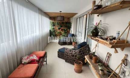 MORUMBI LOCAL NOBRE, APARTAMENTO FOI PROJETADO POR ARQUITETO, AMPLA VARANDA VISTA LIVRE.
