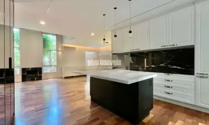 .Casa de Condomínio com 4 Quartos e 6 banheiros à Venda, 280 m²