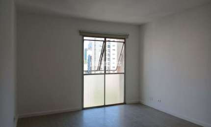 Apartamento com 2 Quartos e 1 banheiro para Alugar, 70 m²