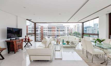 Apartamento para venda com 3 quartos, sendo 2 suítes, 153m²