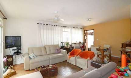 sobrado 4 dormitórios, 4 vagas, ótimo quintal, excelente localização