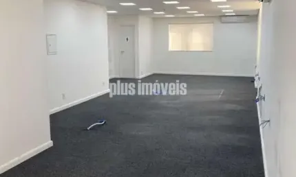 Casa comercial à venda na Rua Bandeira Paulista, 726, Itaim Bibi, São Paulo