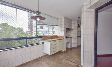 Morumbi! Próximo a Escola Graduada!  228,0m²   Terraço Gourmet!  4 Quartos, 3 Suítes, 3 Vagas!