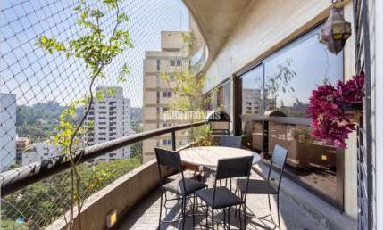 Real Parque!  Apartamento tipo para locação com 4 quartos, sendo 4 suítes, 294m²Au - 3 vagas!