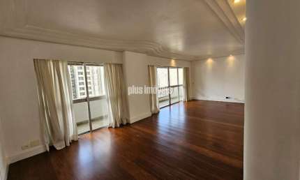Apartamento com 3 quartos para alugar na Alameda dos Arapanés, 628, Moema, São Paulo