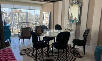 Lindo apartamento, 2 sts, 2 vagas ,andar alto próximo metrô