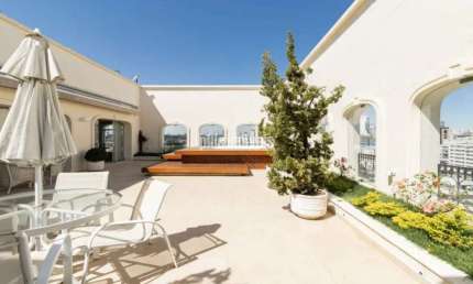 Cobertura penthouse com piscina e área gourmet em Perdizes