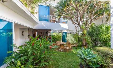 Casa com 2 quartos à venda na Rua Groenlândia, 310, Jardim Europa, São Paulo