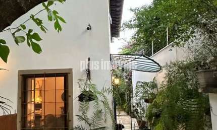 Casa de Vila a venda no Jardim América 2 quartos 1 suite + escritorio