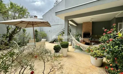 Casa em condomínio fechado com 3 quartos à venda na Rua Antonieta Revoredo, 100, Jardim Hípico, São Paulo