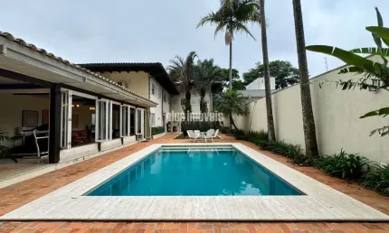 Belíssima casa de vila com jardim e rua fechada alto da boa vista