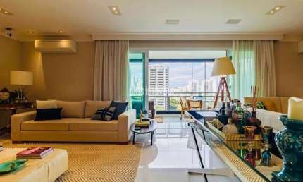 .Apartamento com 4 Quartos e 6 banheiros à Venda, 329 m²