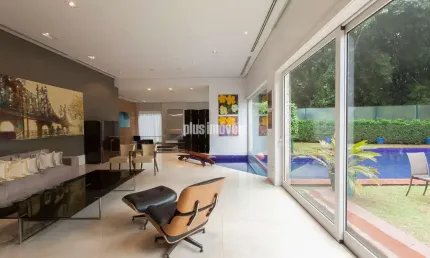 Residência Contemporânea - Granja Julieta - Excepcionalmente singular.