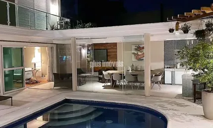 Granja Julieta - Casa  - Rua Fechada com segurança.