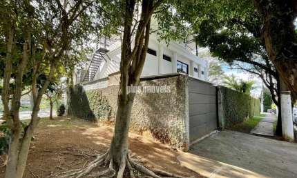 Casa comercial com 15 salas para alugar na Alameda dos Camaiurás, 146, Planalto Paulista, São Paulo
