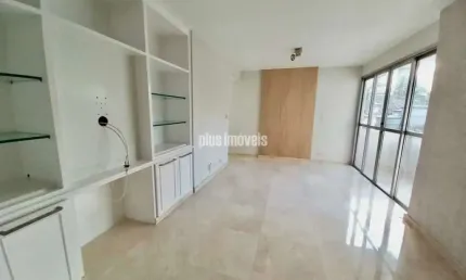 Metrô !!!  exc. local !! ao lado de todo comércio!!! aceita pets !!!