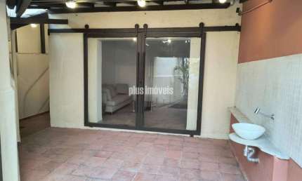 PRÉDIO COMERCIAL - HIGIENÓPOLIS - LOCAÇÃO - REFORMADO
