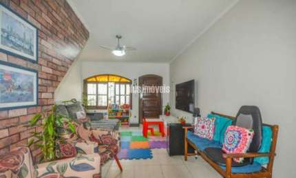 Casa de VILA!!! OPORTUNIDADE!!! MODERNIZADA!! PRONTA P MORAR!!
