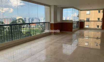 Espaçoso apto Panamby , aréa  com muito verde , Altíssimo Padrão, ao lado Park Burle Max