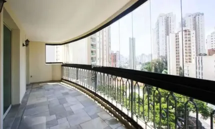 Apartamento para VENDA com 247m², 4 quartos e 5 vagas