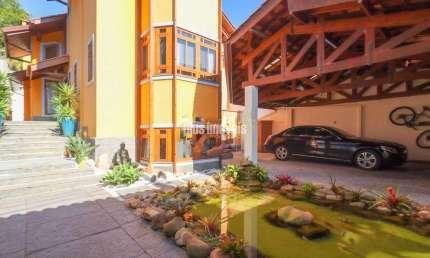 CASA EM VILA 300M² (3 SUÍTES, 3 VAGAS), PISCINA) NO JARDIM DOS ESTADOS