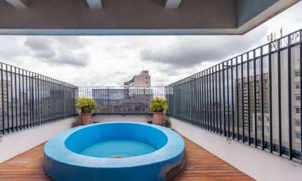 Higienópolis! Cobertura duplex com 700m² e 4 suítes!