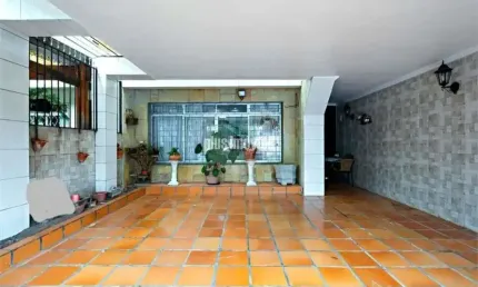Sobrado com 3 Quartos e 3 banheiros à Venda, 195 m²