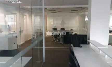 CONJUNTO COMERCIAL NA REGIÃO CERQUEIRA CESAR-PROX.ESTAÇÃO DO METRO CONSOLAÇÃO