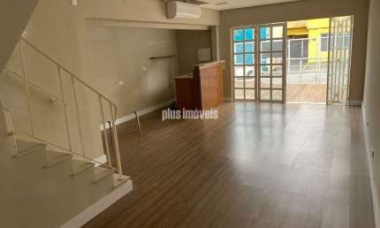 Casa comercial com 3 salas para alugar na Rua Vieira de Morais, 1548, Campo Belo, São Paulo